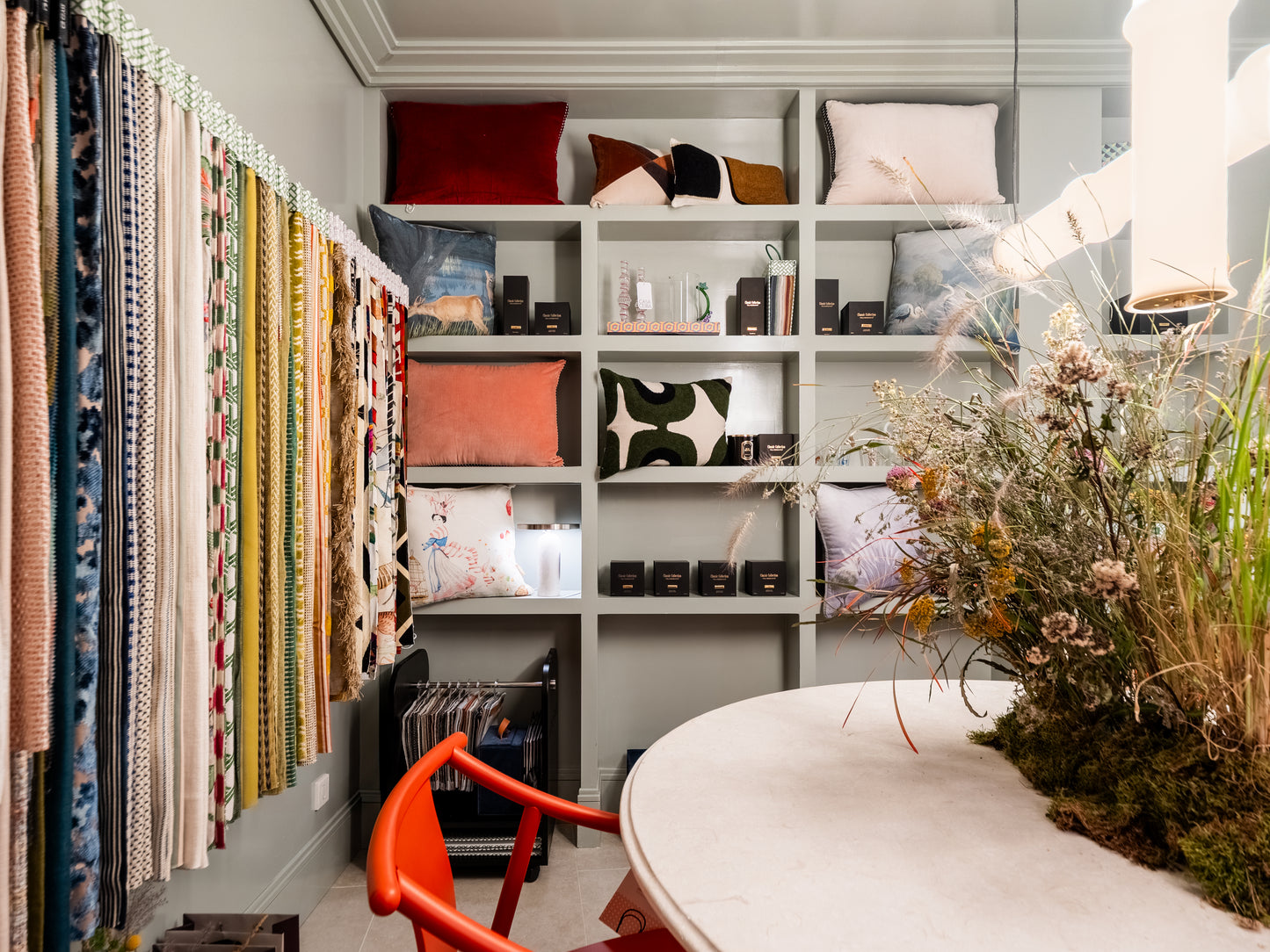 MESA COMEDOR REDONDA CALIZA ALBA