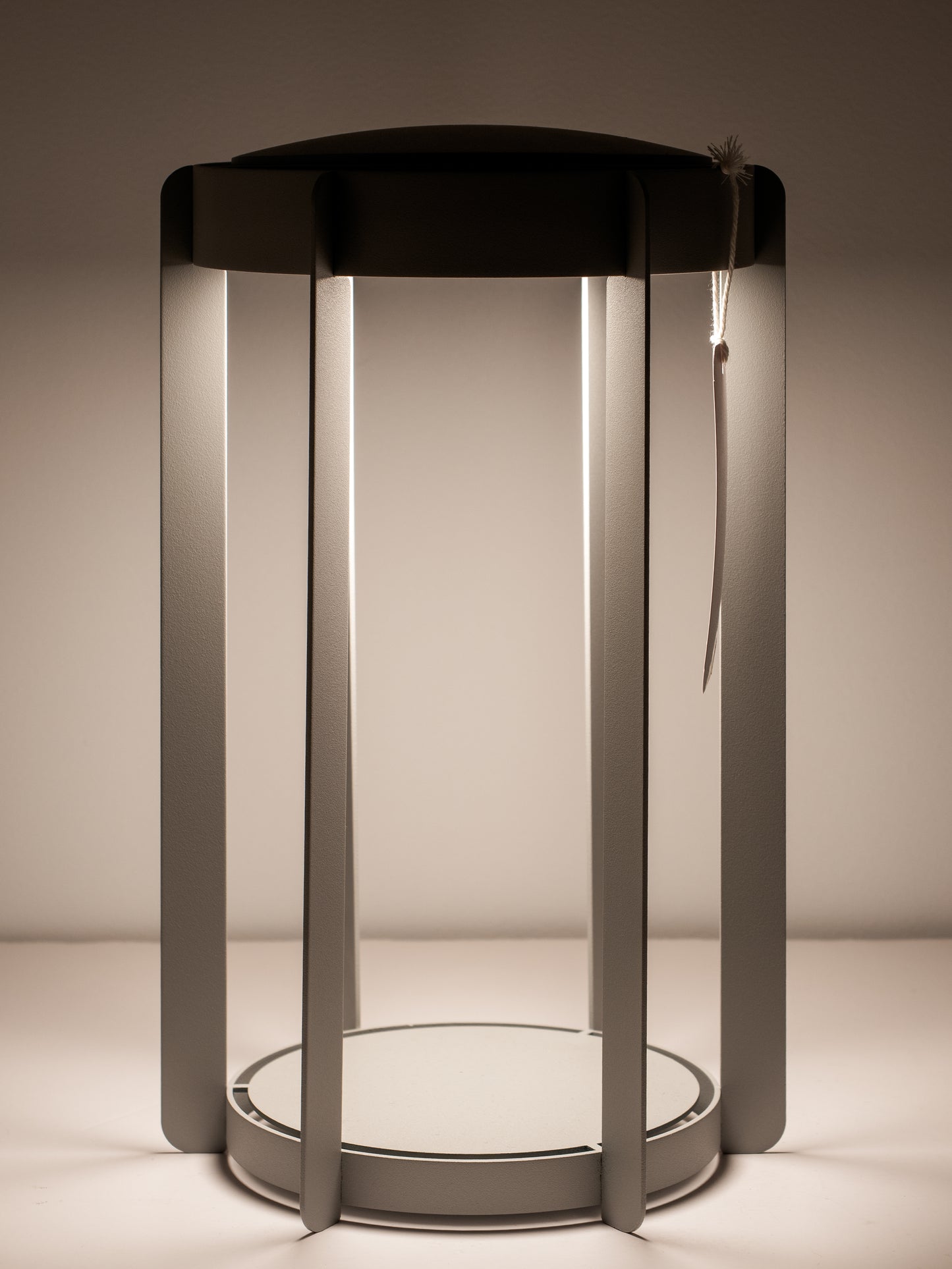 LÁMPARA LED FIREFLY GRIS SUAVE ALUMINIO