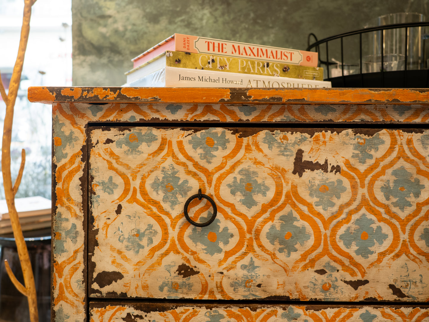 COMODA VINTAGE PATINADA NARANJA
