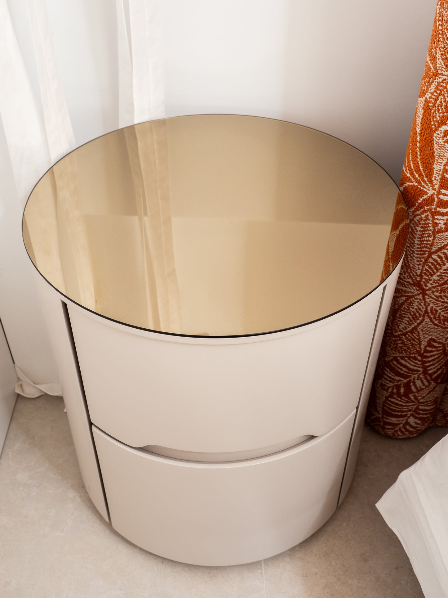 MESA DE NOCHE BARCELONA