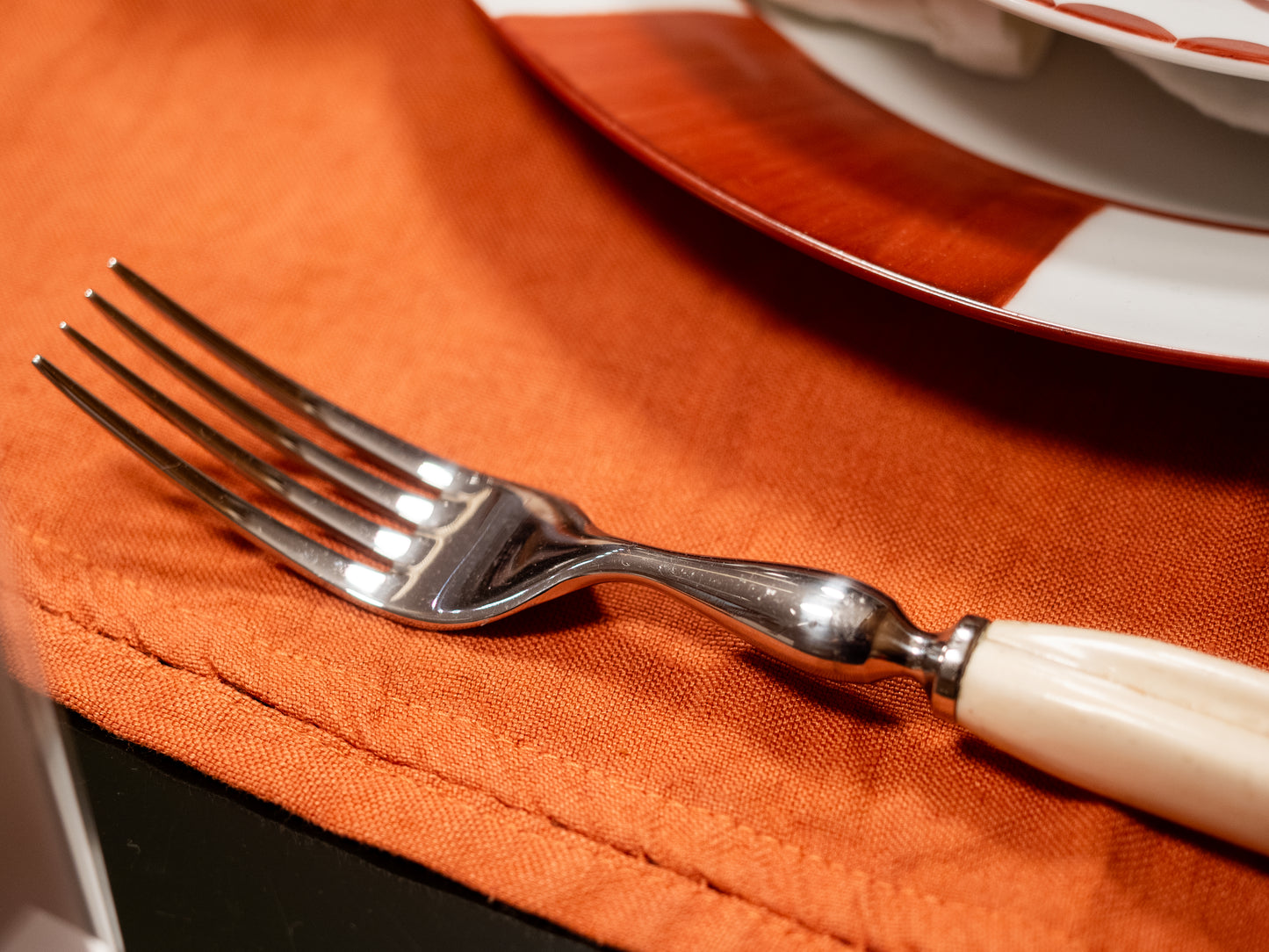 CUBIERTOS ÑANDÚ SET X12 (6 TENEDORES Y 6 CUCHILLOS)