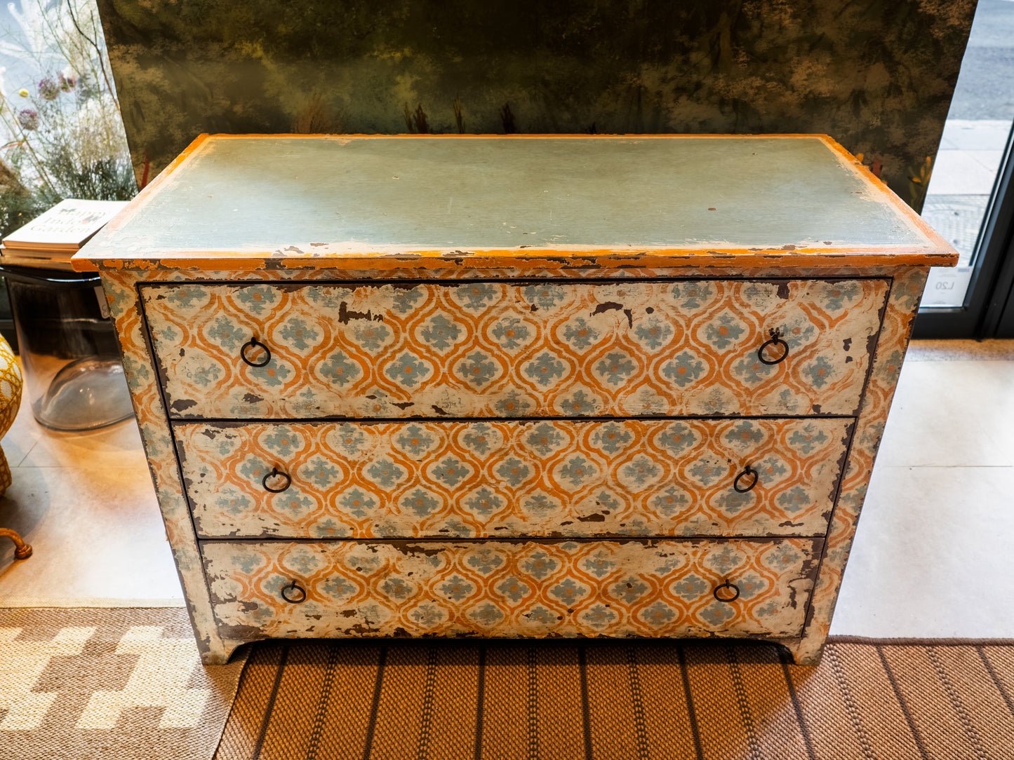 COMODA VINTAGE PATINADA NARANJA
